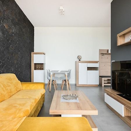 ורשה Metro Imielin 13Th Floor Apartment מראה חיצוני תמונה
