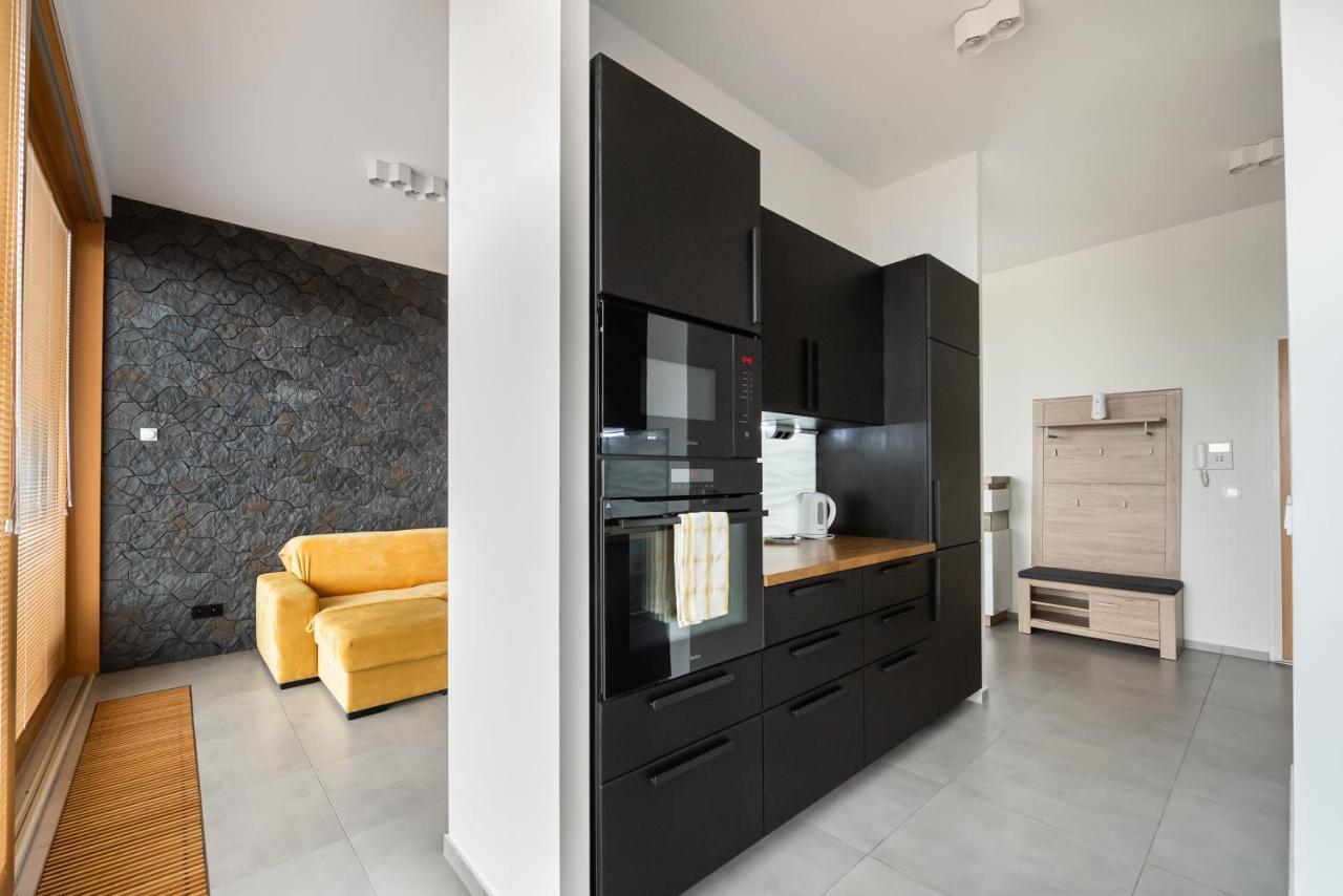 ורשה Metro Imielin 13Th Floor Apartment מראה חיצוני תמונה